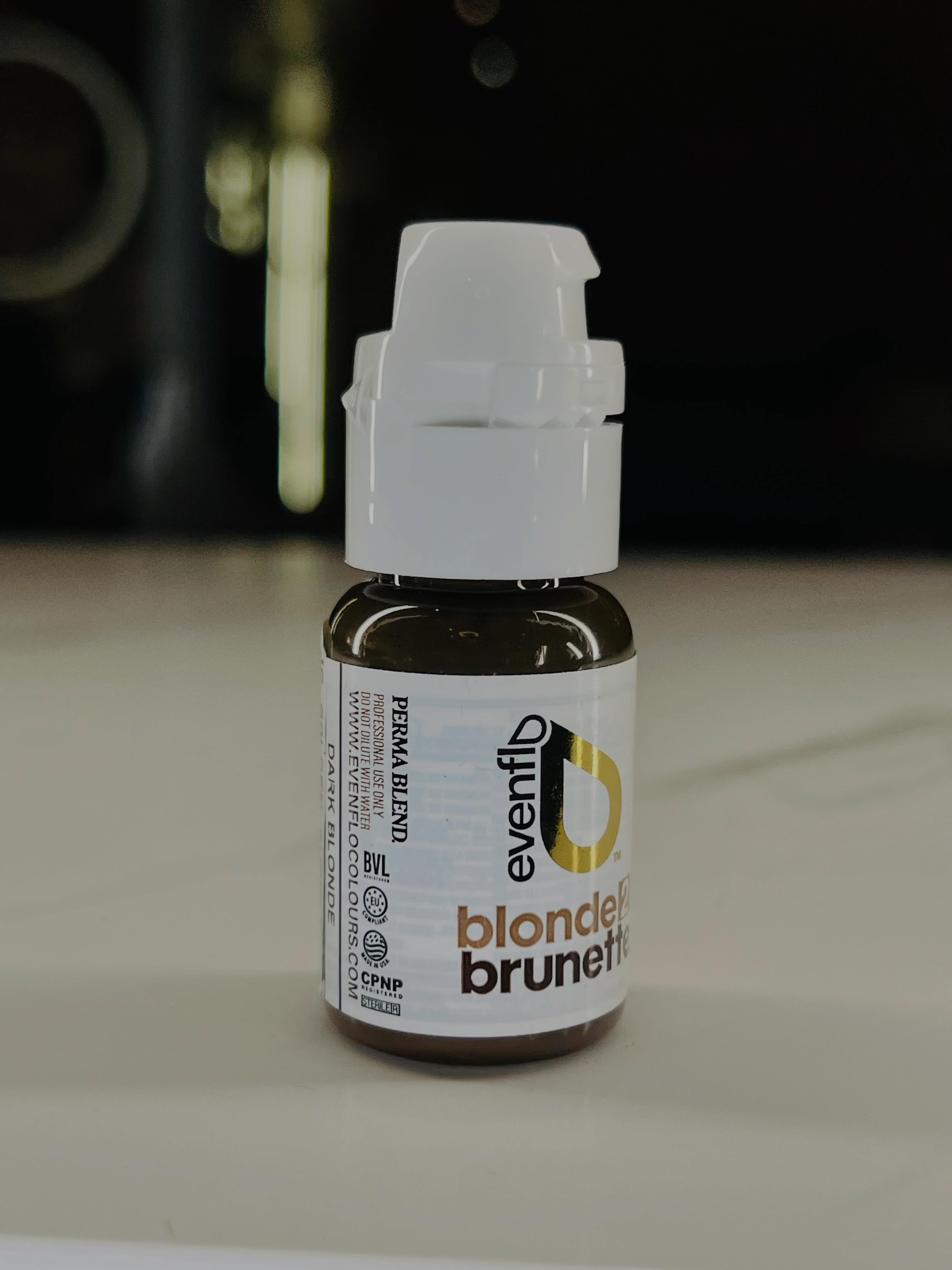 El resultado de unas cejas impecables comienza con un pigmento de calidad.
Trabaja con la confianza que te ofrecen los pigmentos Perma Blend y World Famous, reconocidos por su excelente estabilidad, alta concentración y resultados duraderos.
Encuentra el tono que necesitas hoy!
#jcgoldensupply #permablendpigments #worldfamousink